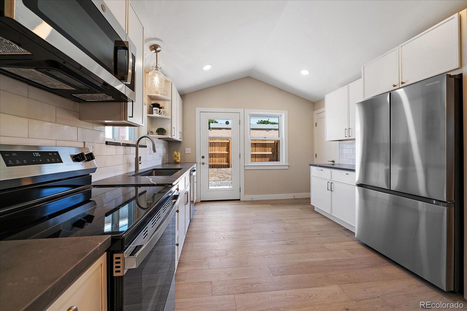 MLS Image #9 for 4344 s bannock street,englewood, Colorado