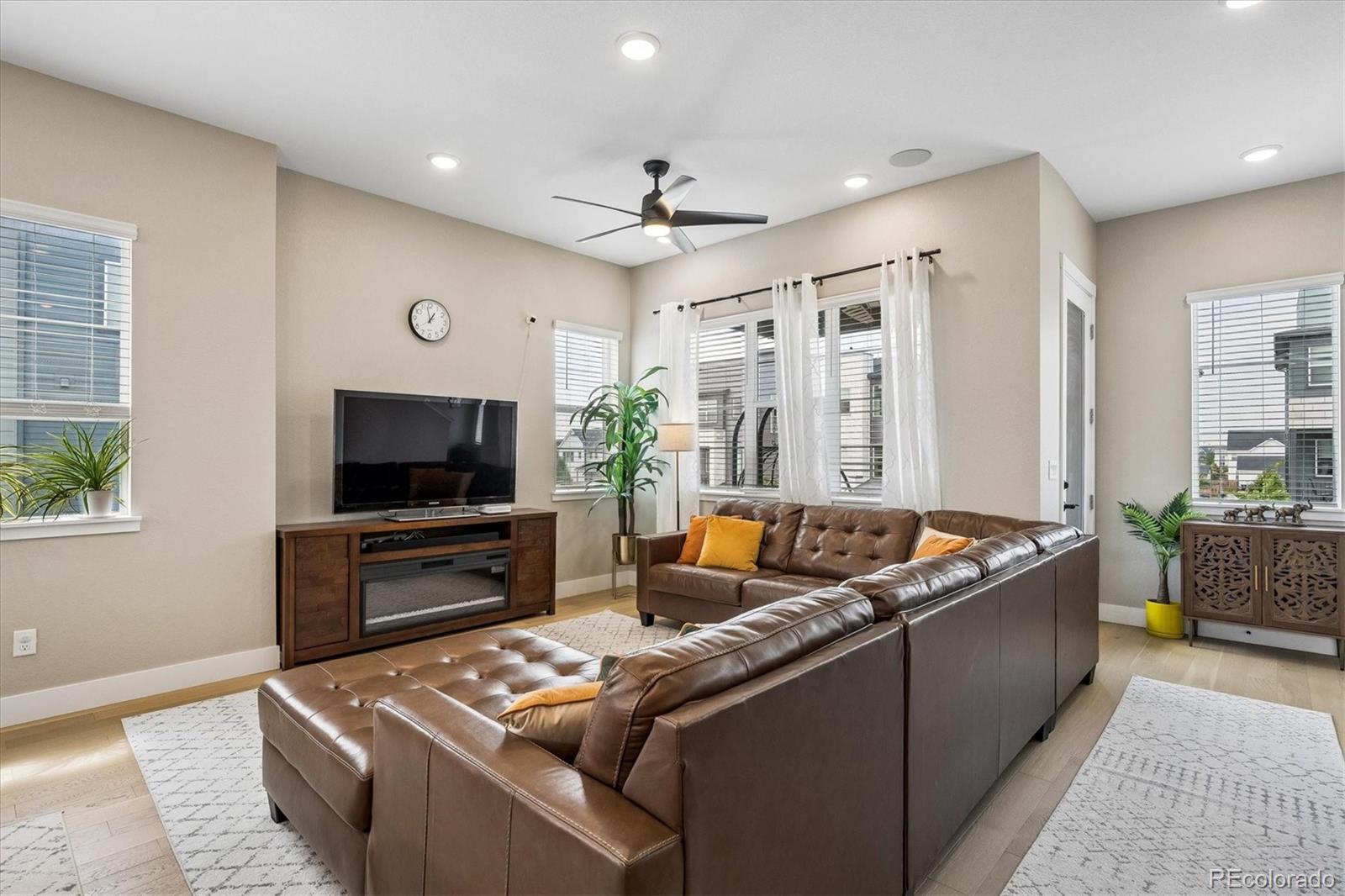 MLS Image #16 for 6220 n dayton court,denver, Colorado