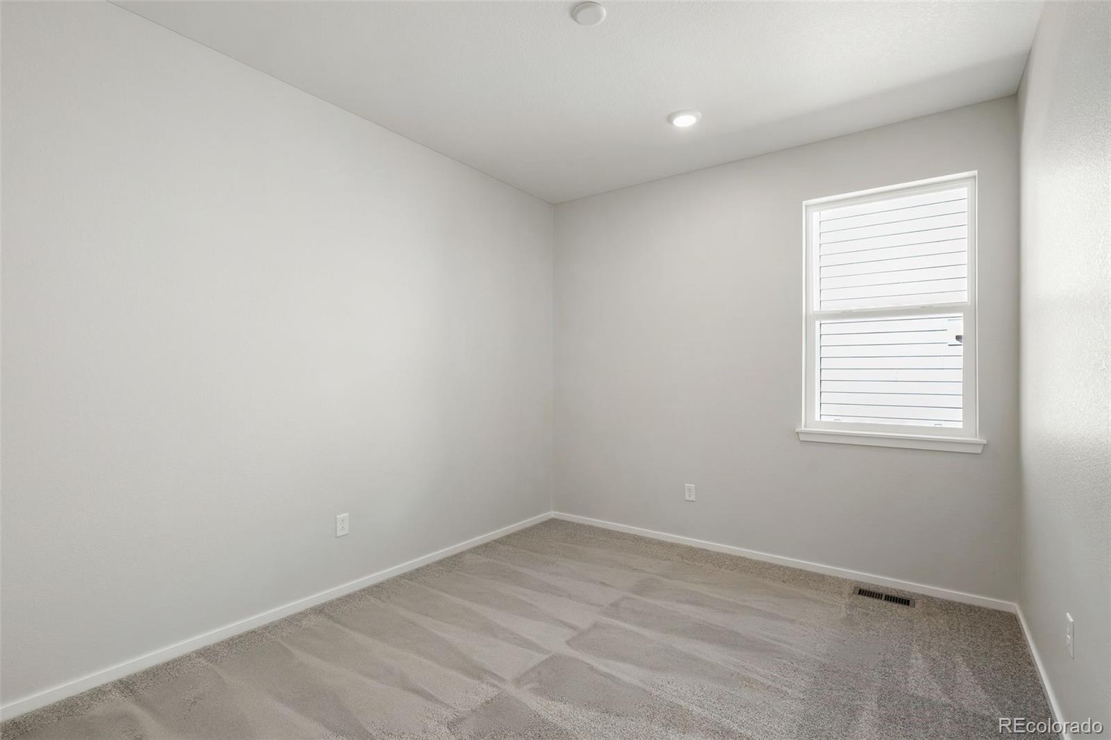 MLS Image #13 for 2727  nantucket street,strasburg, Colorado