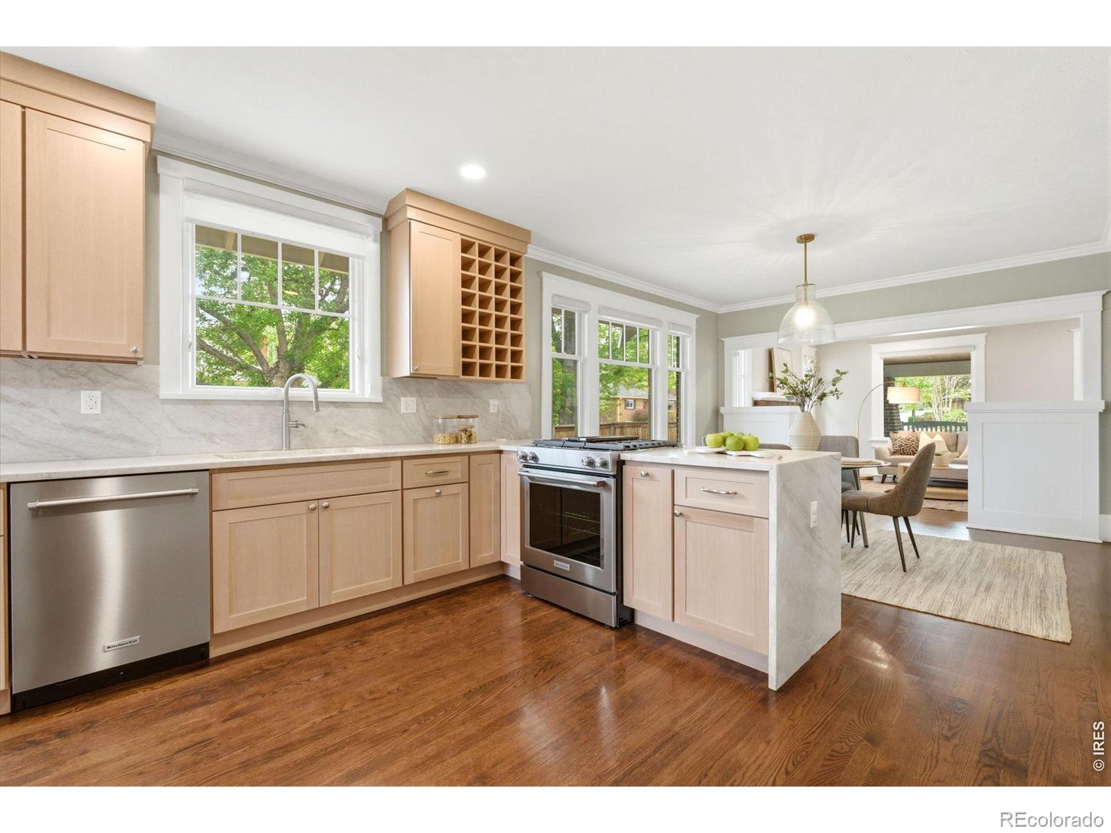 MLS Image #12 for 800  monroe street,denver, Colorado