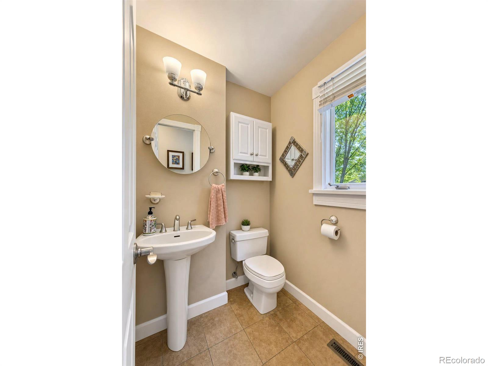 MLS Image #17 for 1224  twin peaks circle,longmont, Colorado