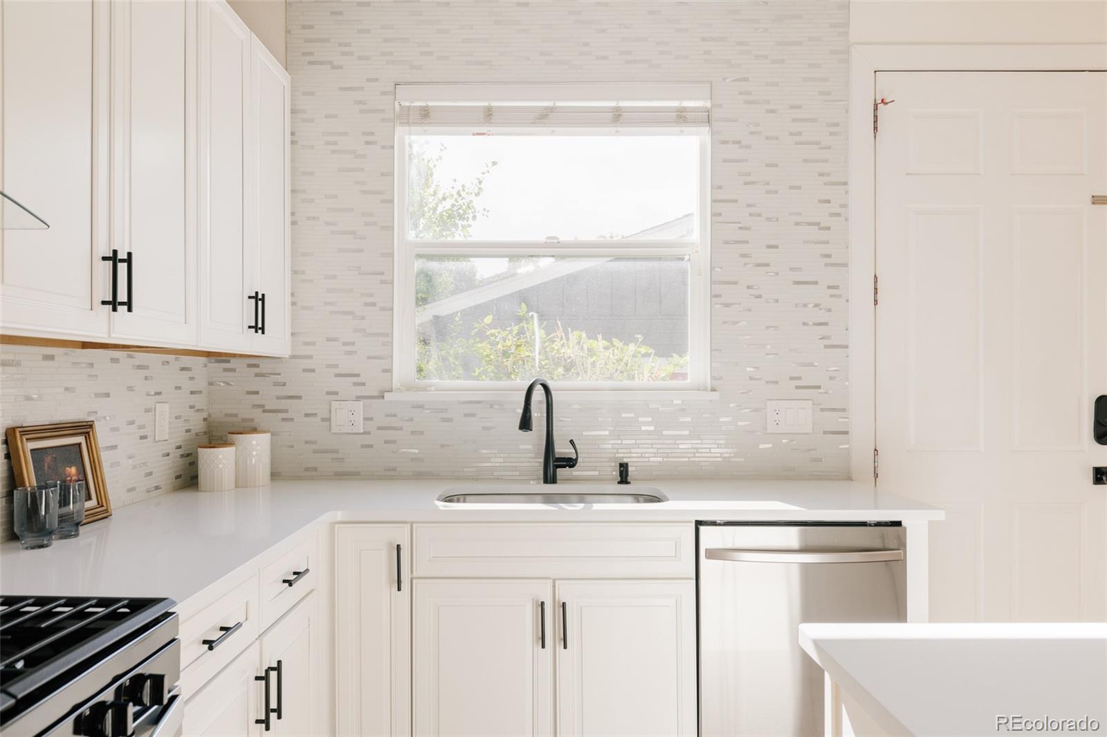 MLS Image #7 for 2965  emporia street,denver, Colorado