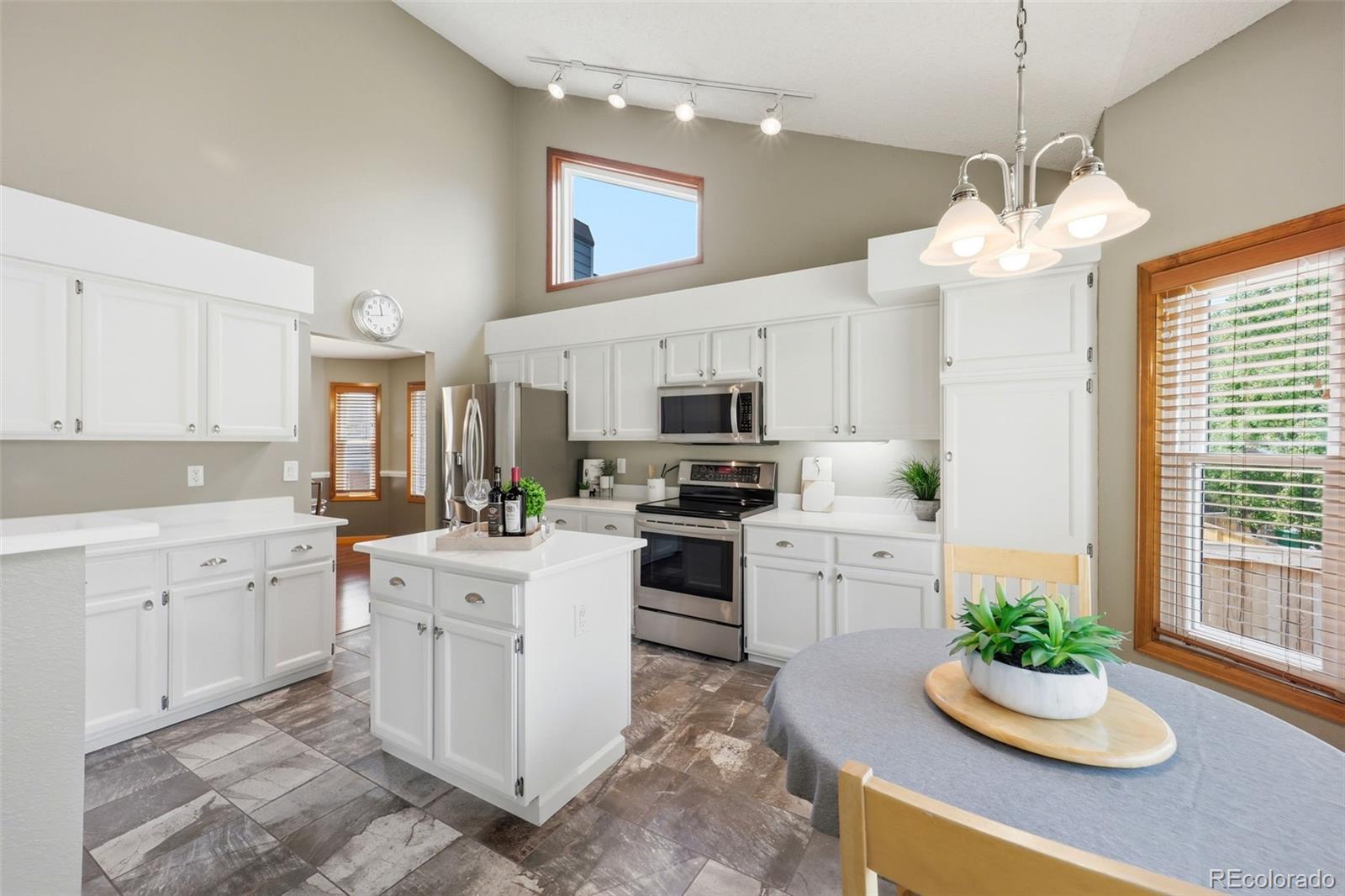 MLS Image #6 for 9342  cornell circle,littleton, Colorado