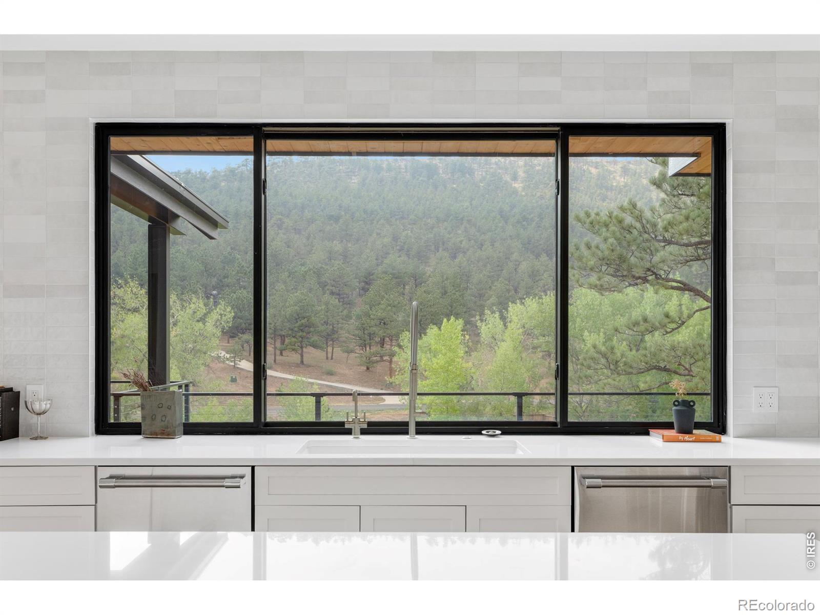 MLS Image #18 for 2709 s lakeridge trail,boulder, Colorado