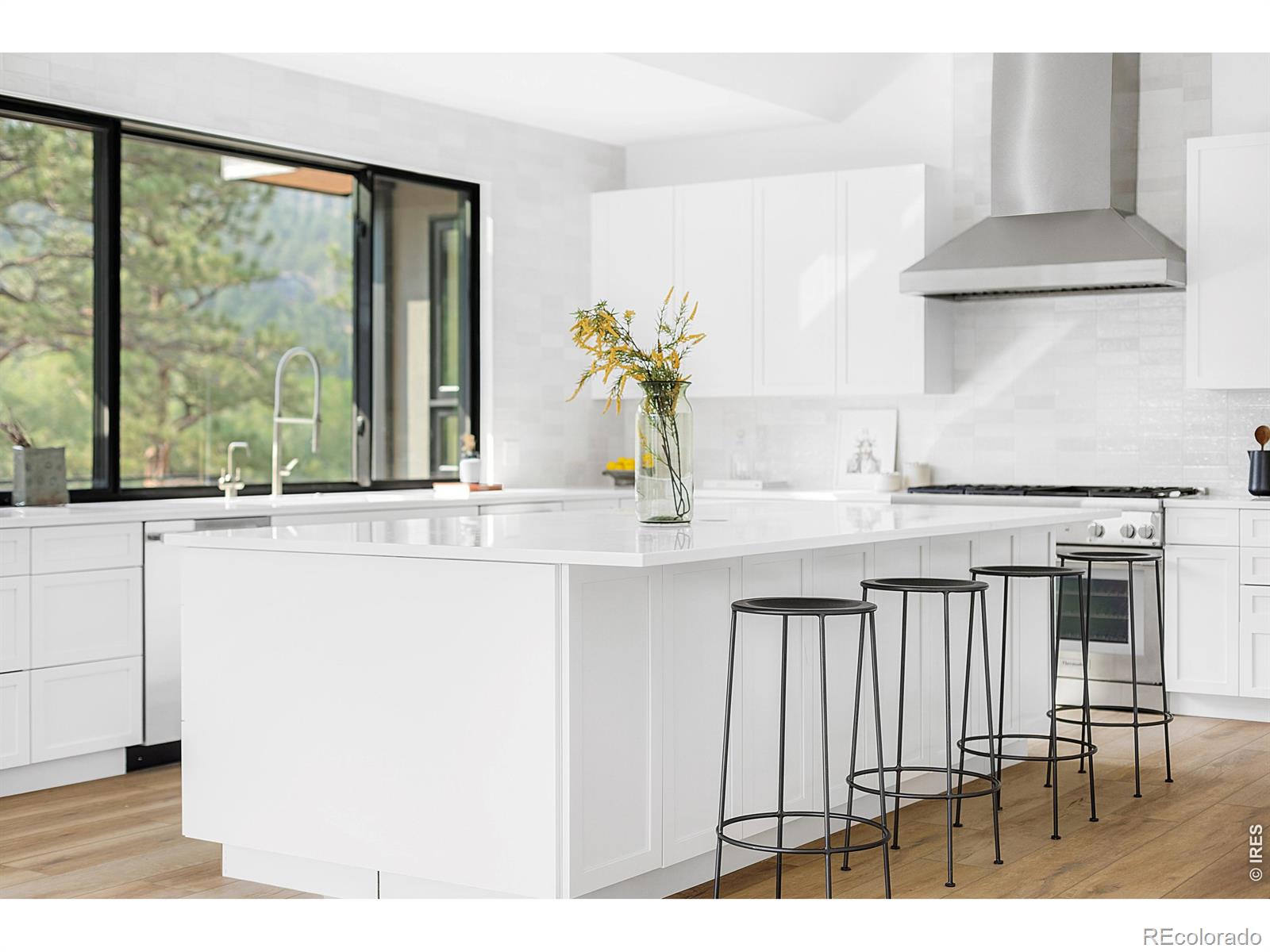 MLS Image #5 for 2709 s lakeridge trail,boulder, Colorado