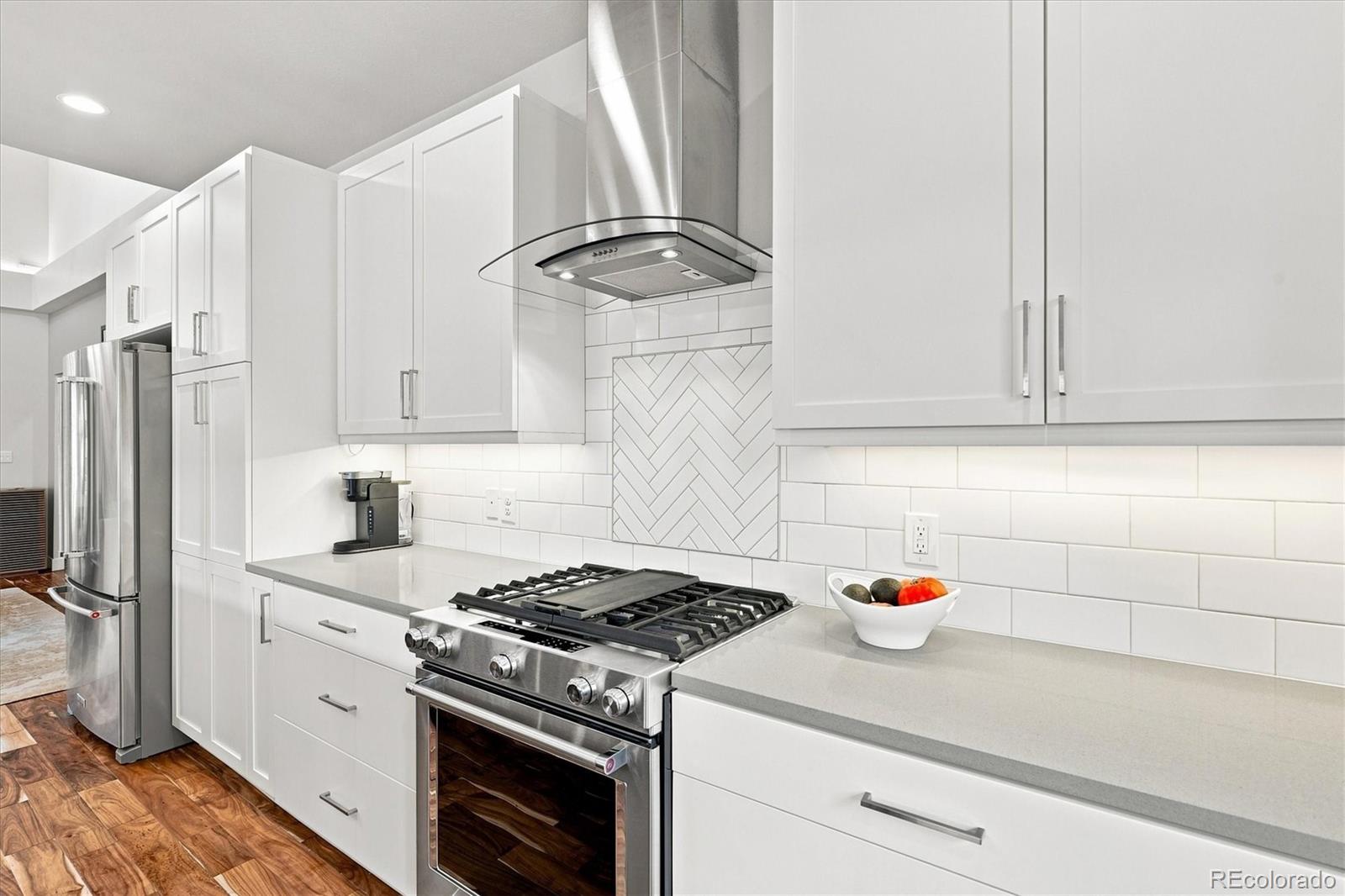 MLS Image #13 for 2980 s cherry way,denver, Colorado