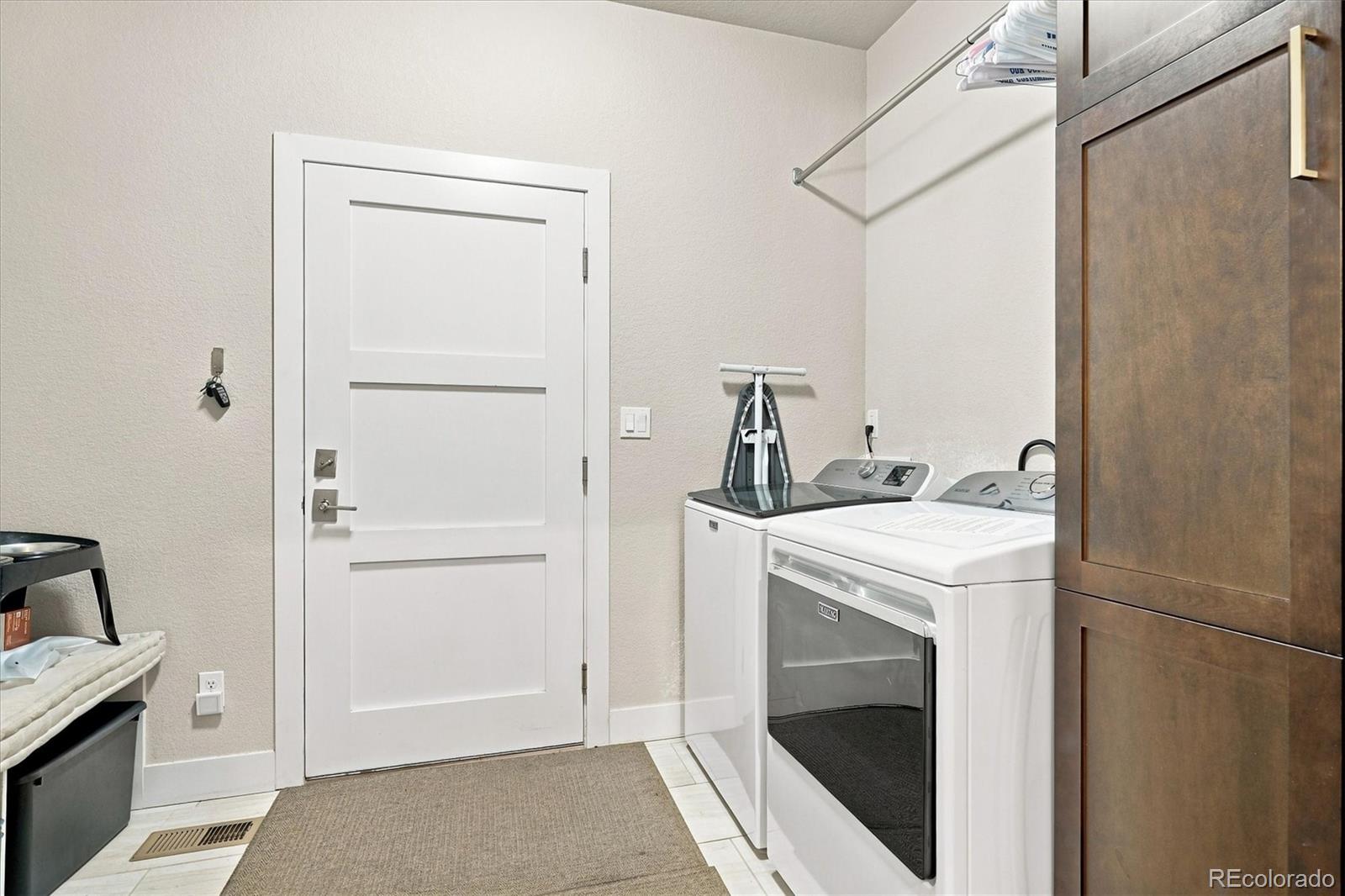 MLS Image #18 for 2980 s cherry way,denver, Colorado