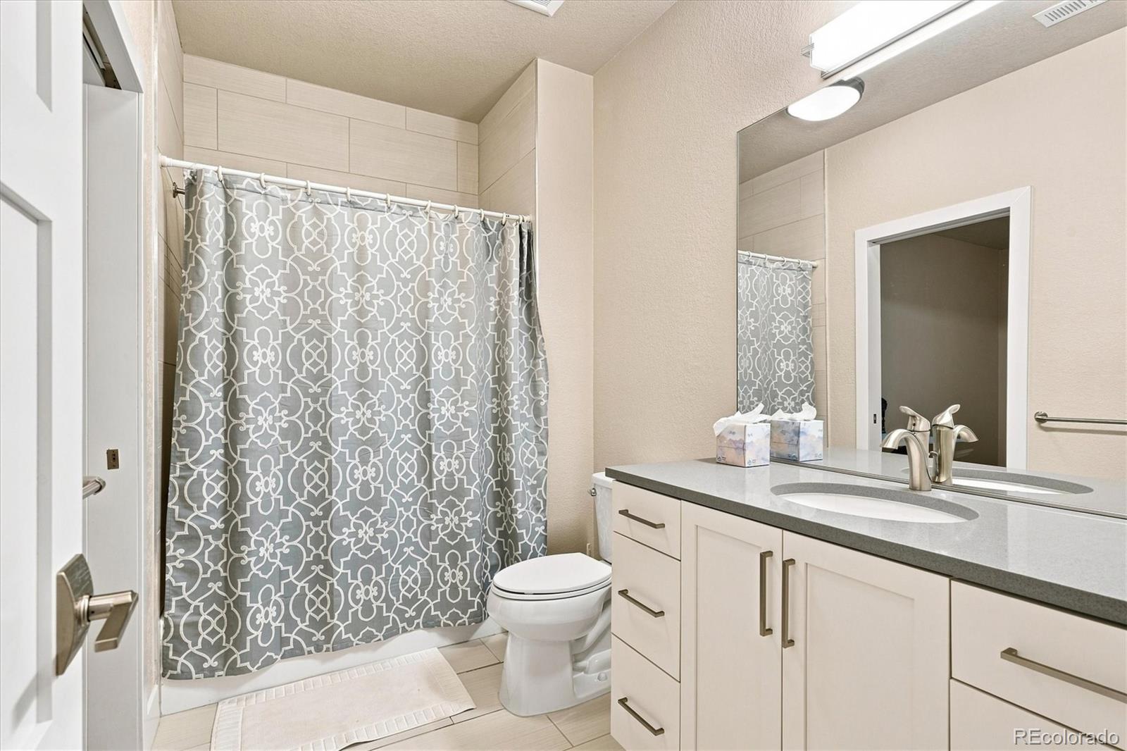 MLS Image #40 for 2980 s cherry way,denver, Colorado