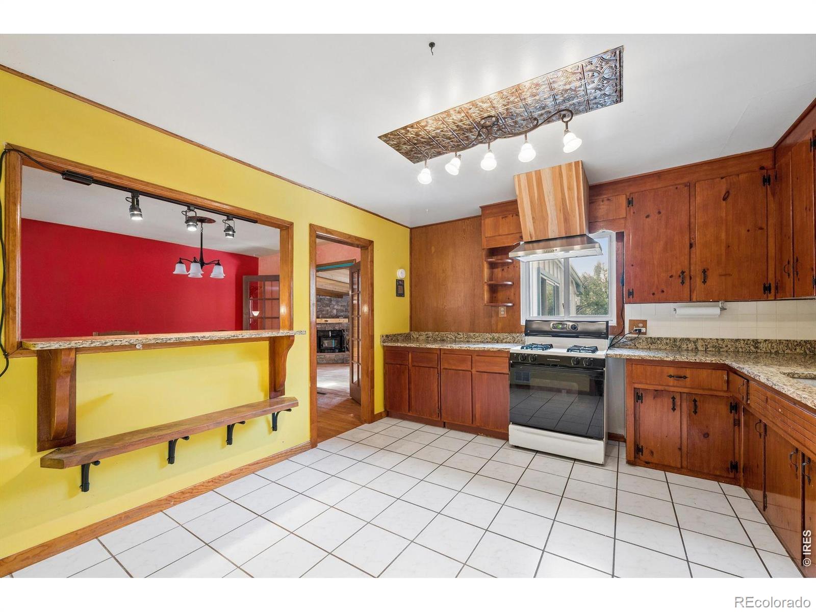 MLS Image #6 for 10355 w 13th place,lakewood, Colorado