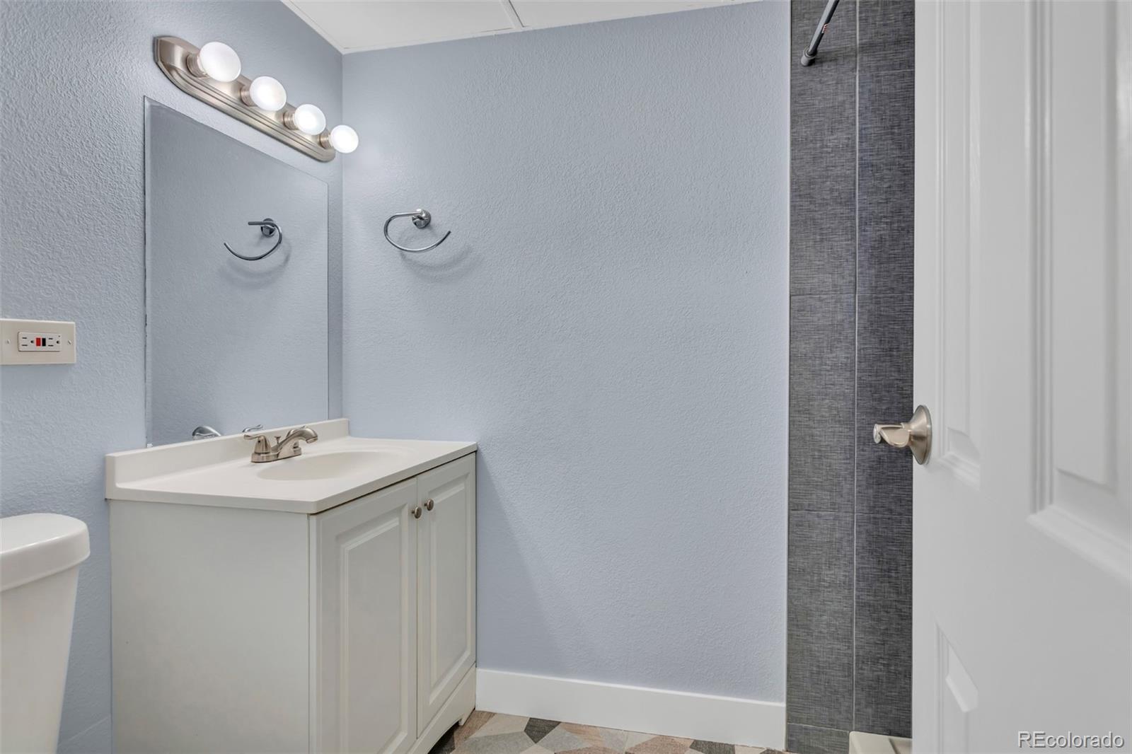 MLS Image #15 for 2281 s vaughn way,aurora, Colorado