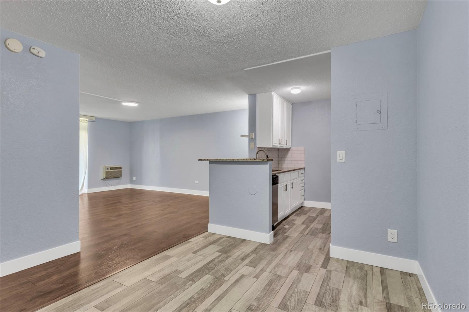 MLS Image #2 for 2281 s vaughn way,aurora, Colorado
