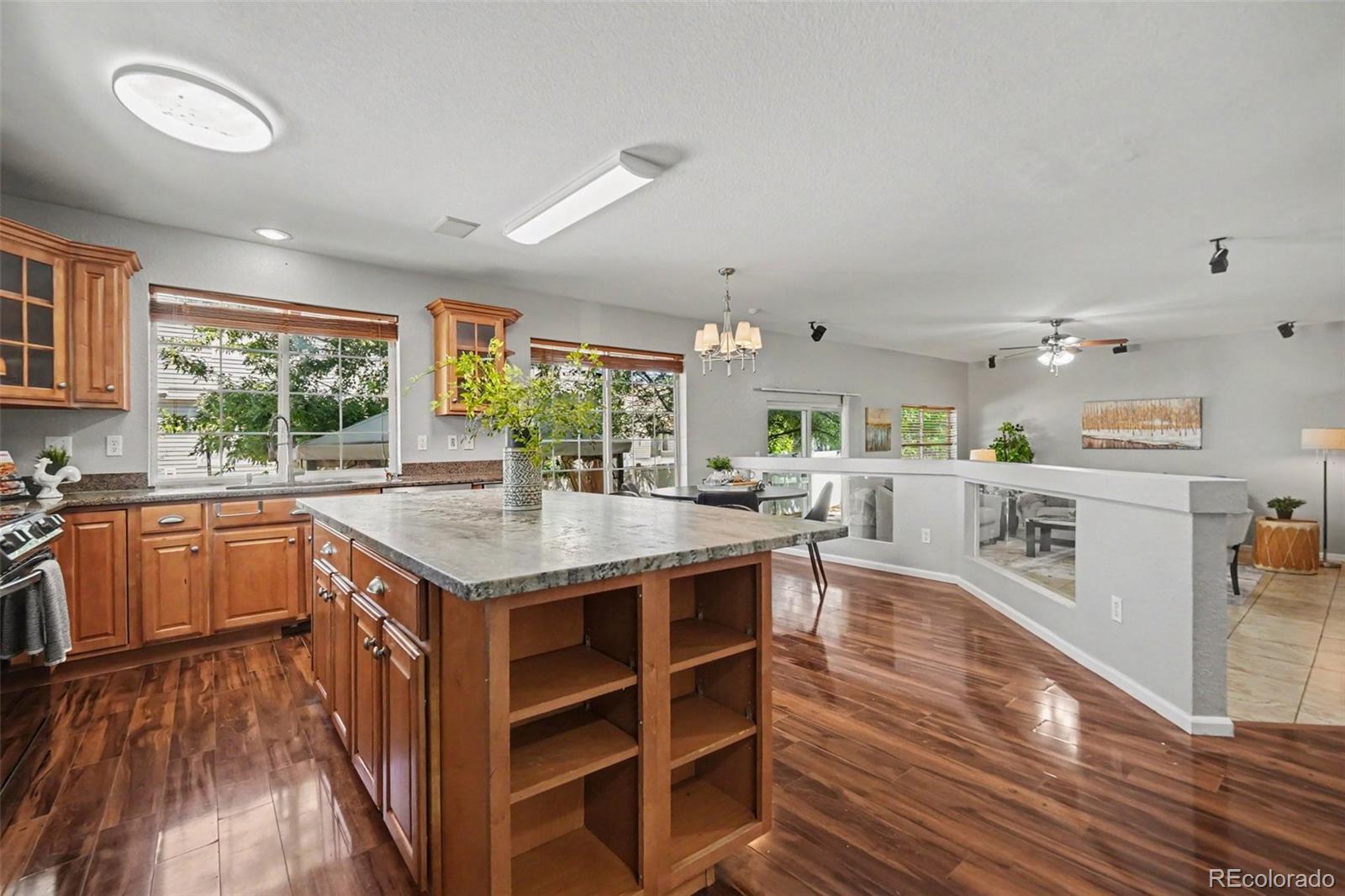 MLS Image #7 for 5117  lisbon way,denver, Colorado