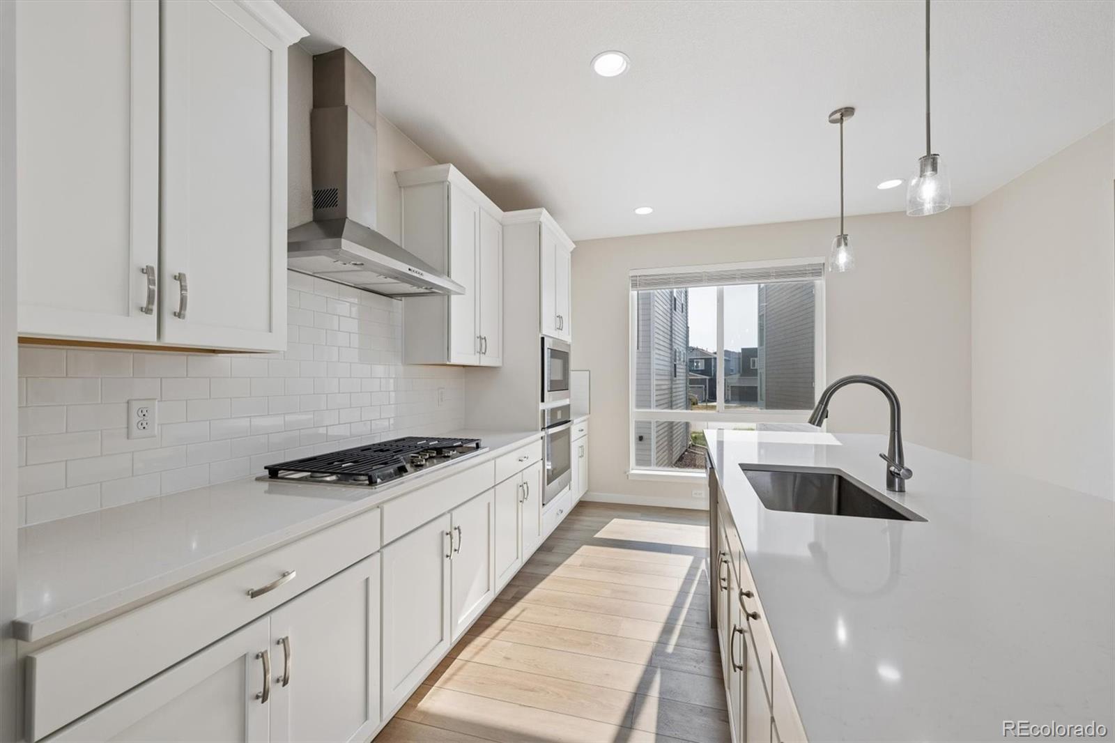 MLS Image #10 for 12331  farmview lane,thornton, Colorado