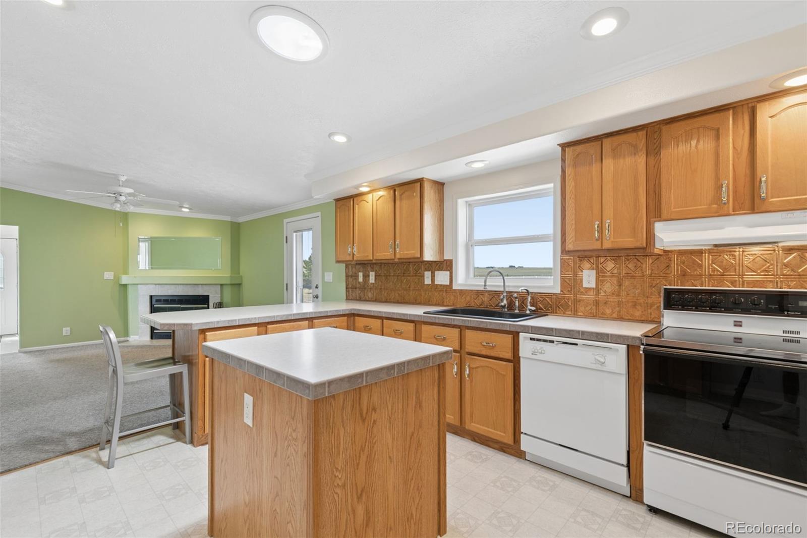 MLS Image #5 for 15624  lucy lane,peyton, Colorado