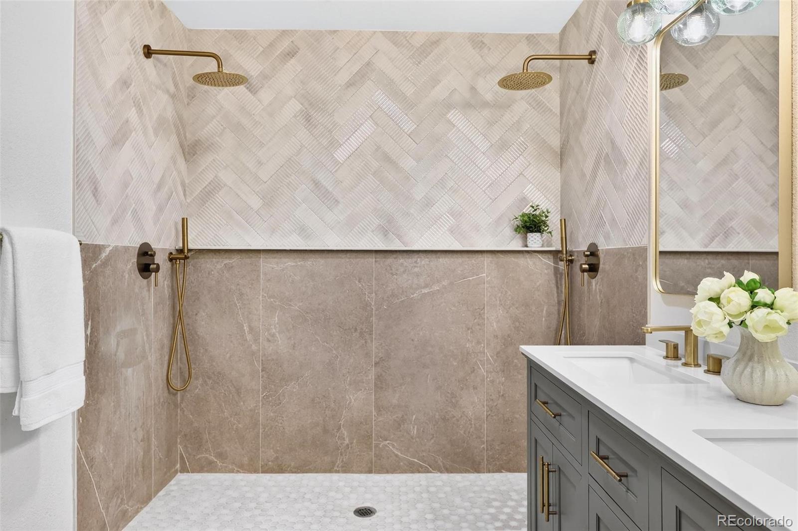 MLS Image #11 for 2661 n glencoe street,denver, Colorado