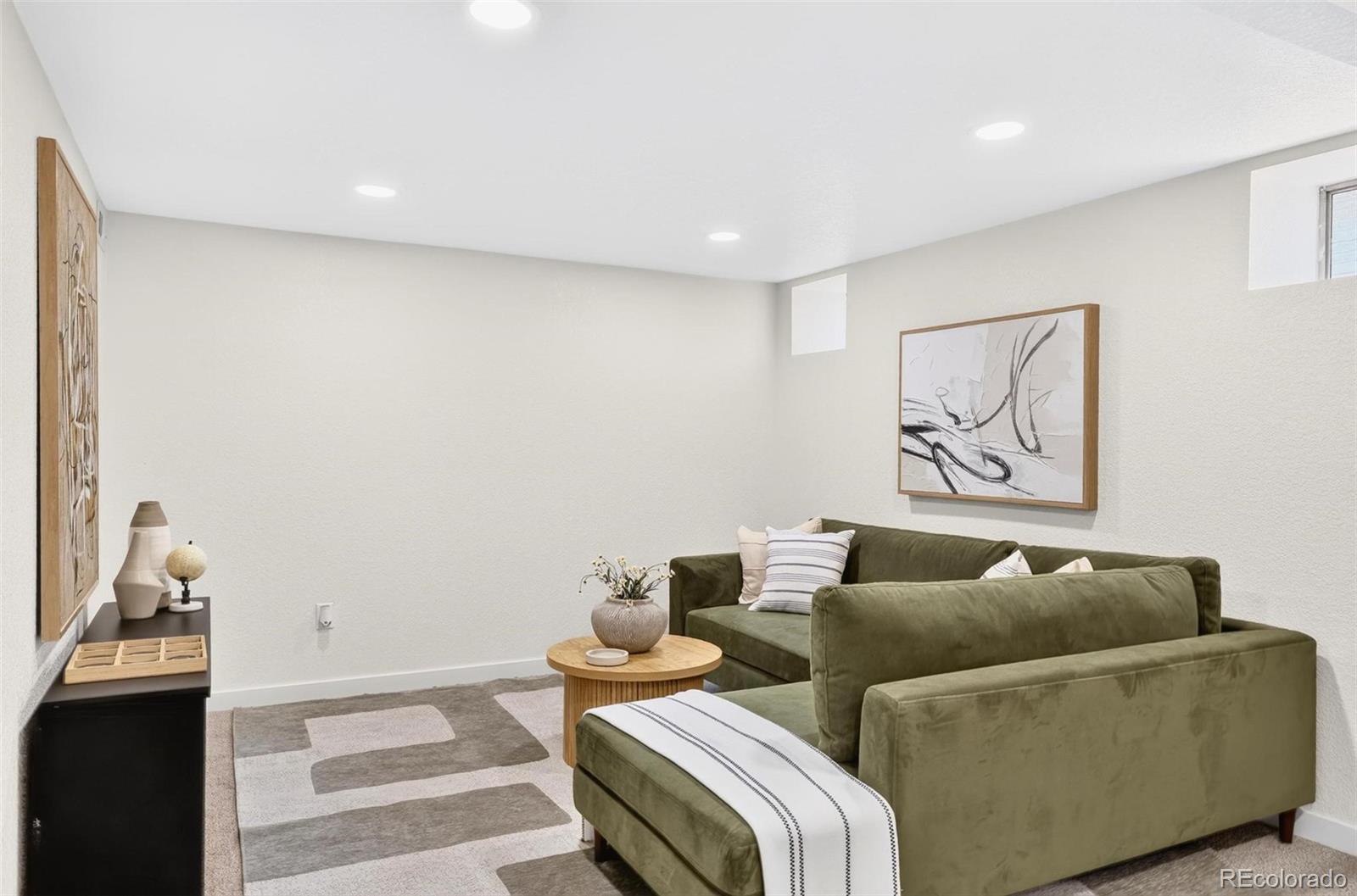 MLS Image #16 for 2661 n glencoe street,denver, Colorado