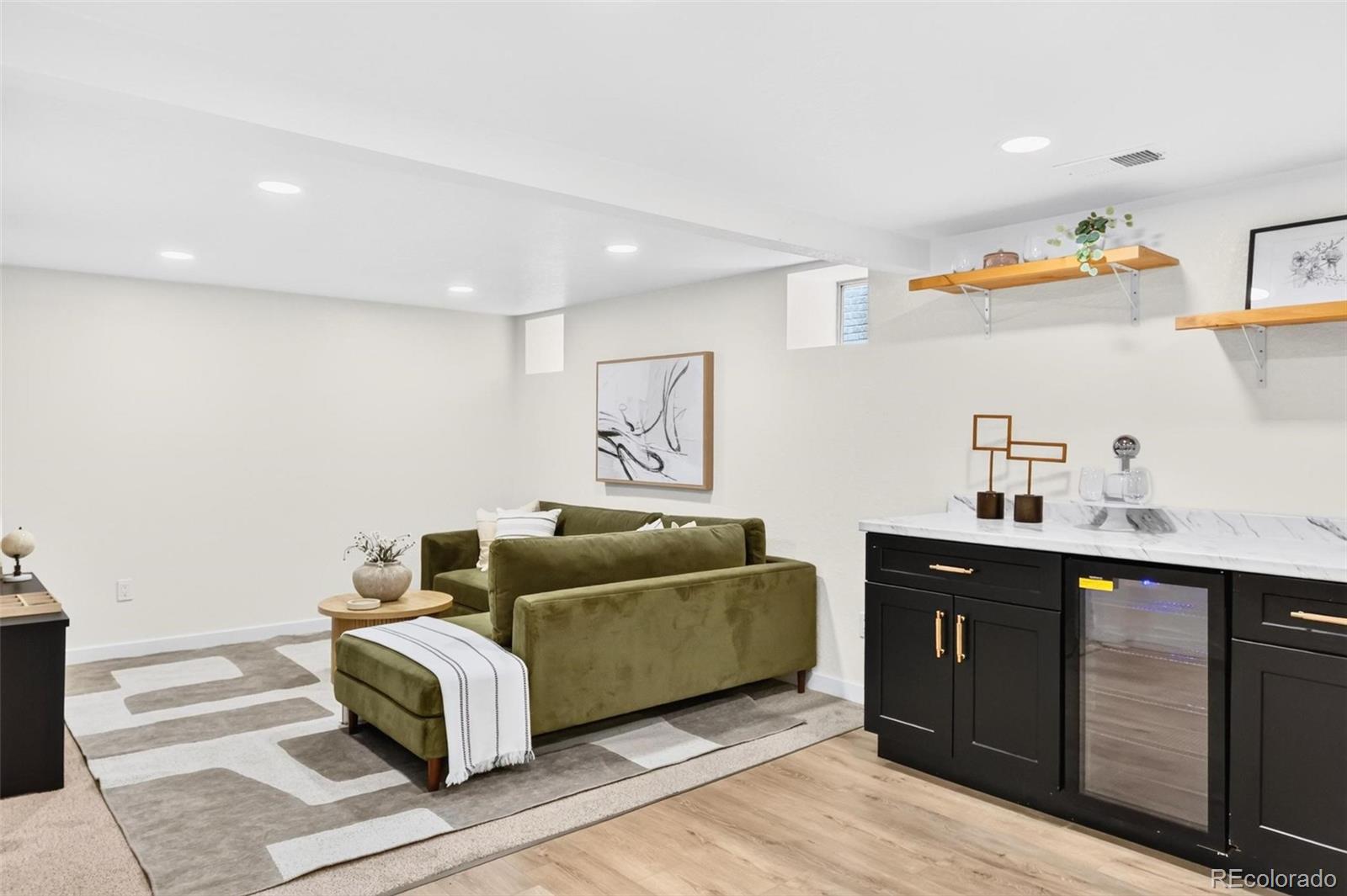 MLS Image #17 for 2661 n glencoe street,denver, Colorado