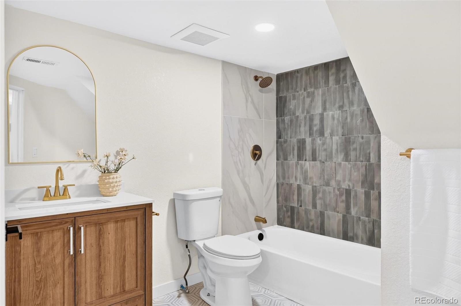 MLS Image #23 for 2661 n glencoe street,denver, Colorado