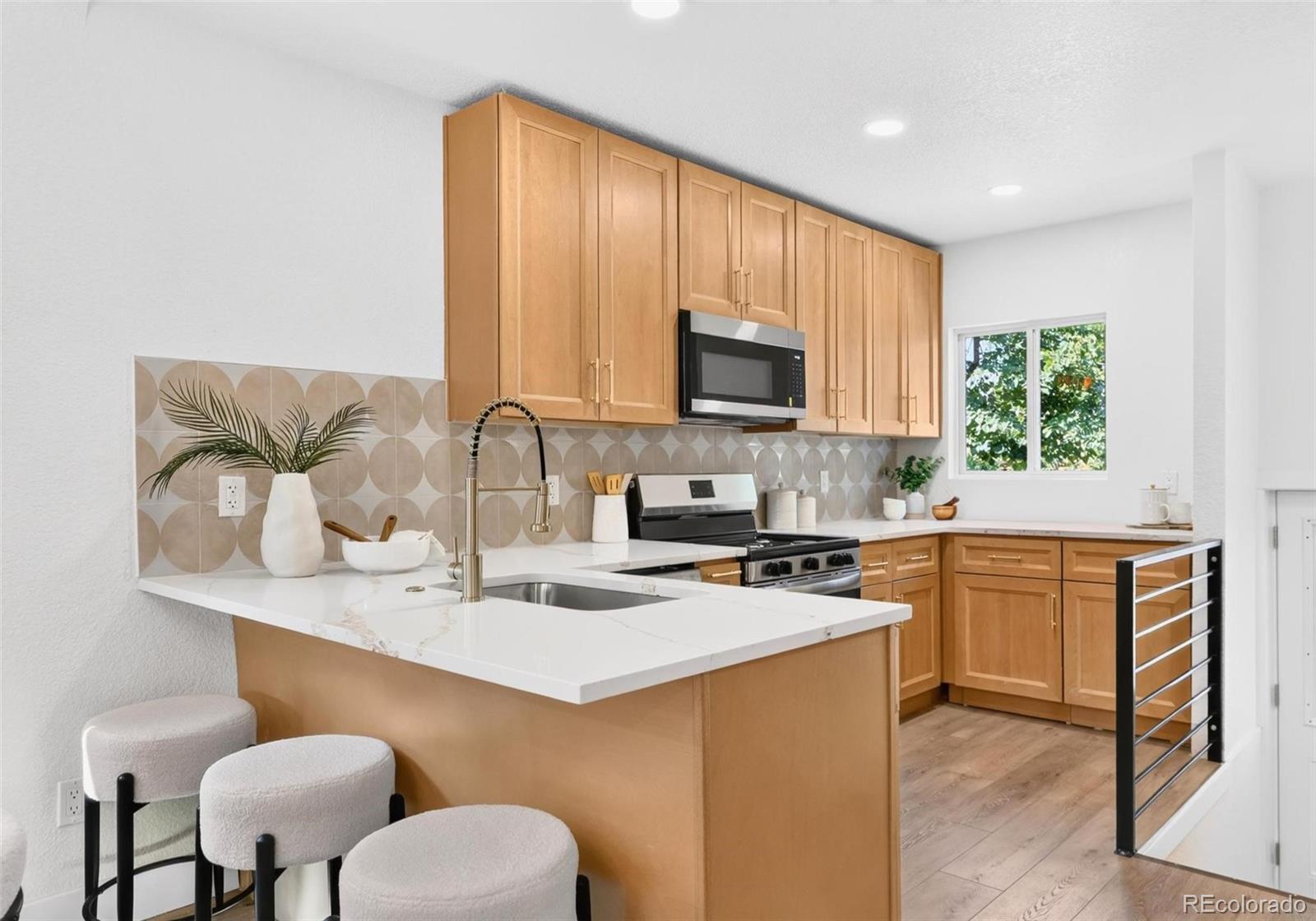 MLS Image #5 for 2661 n glencoe street,denver, Colorado