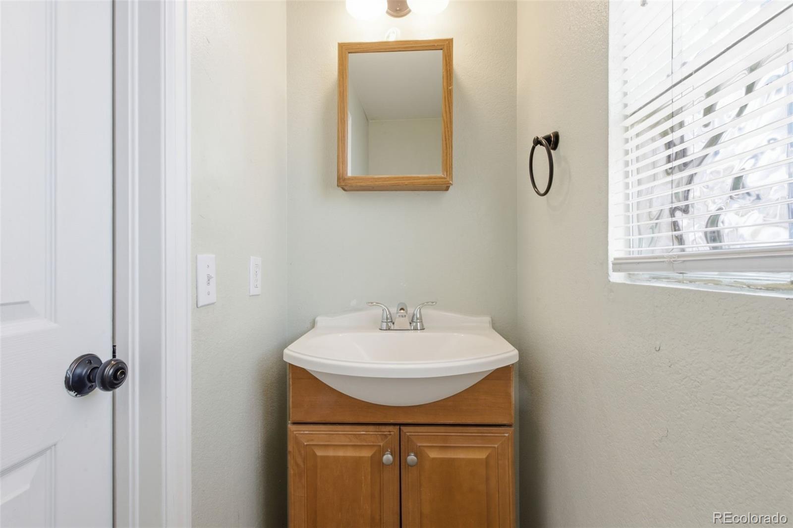 MLS Image #5 for 4654  flanders way,denver, Colorado