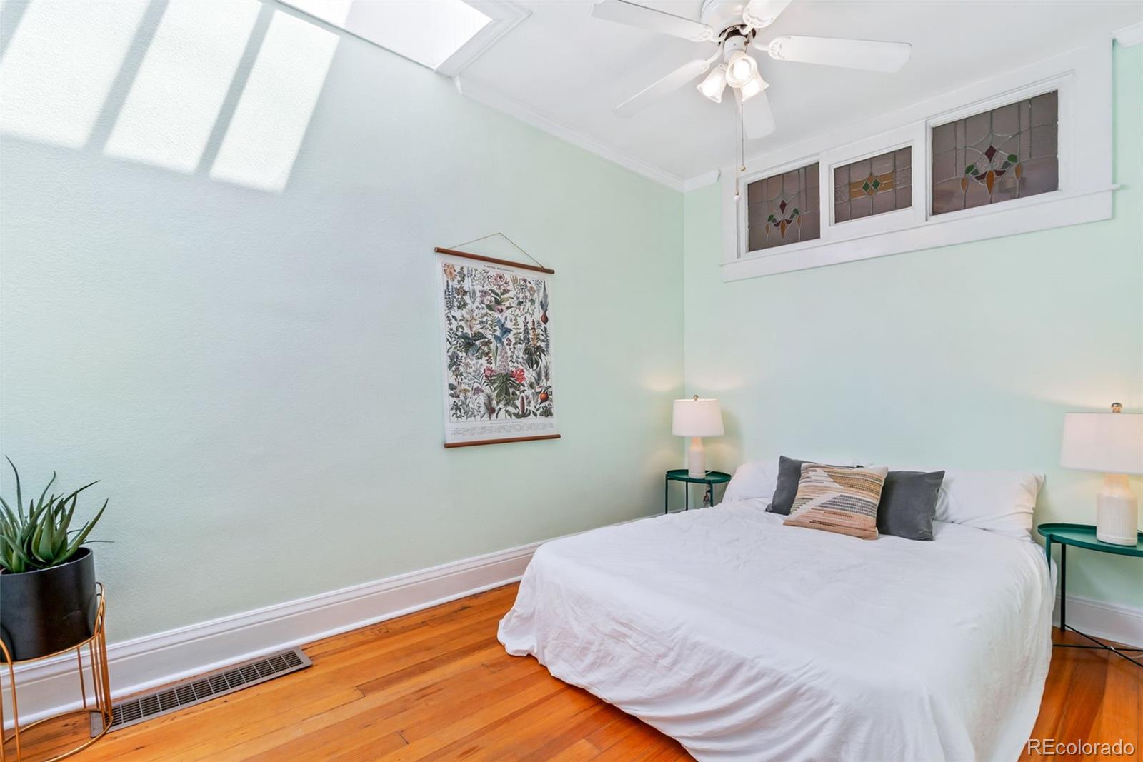 MLS Image #5 for 129 e exposition avenue,denver, Colorado