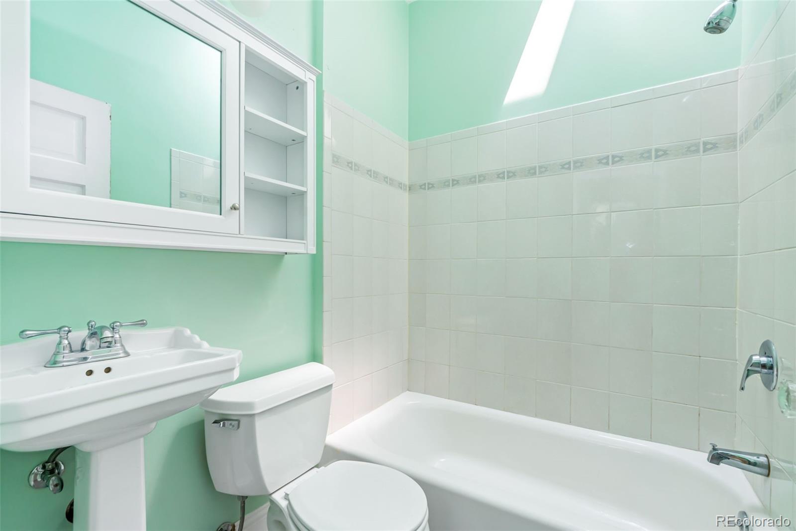 MLS Image #6 for 129 e exposition avenue,denver, Colorado