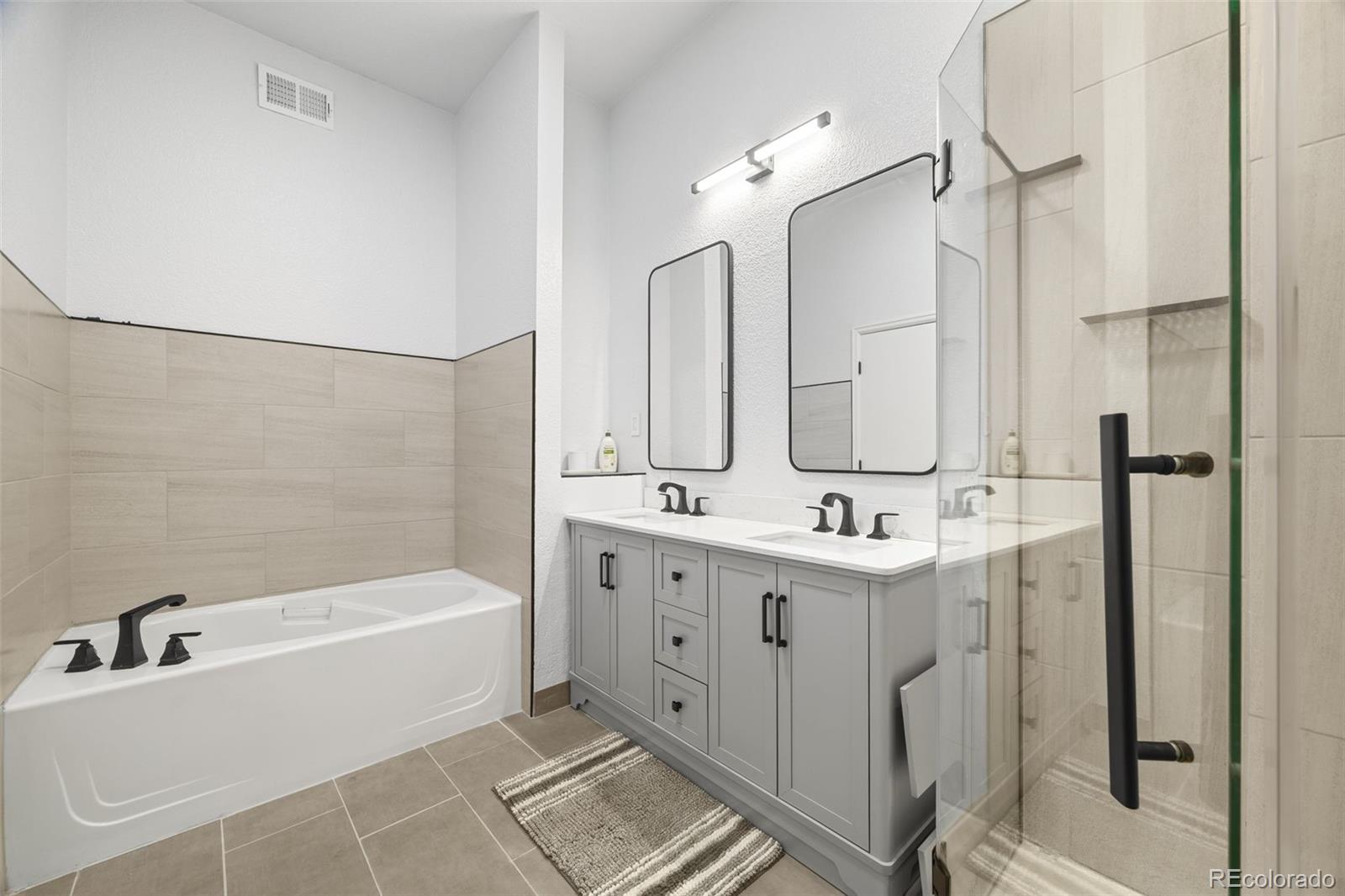 MLS Image #12 for 7525 e 1st place 1111,denver, Colorado