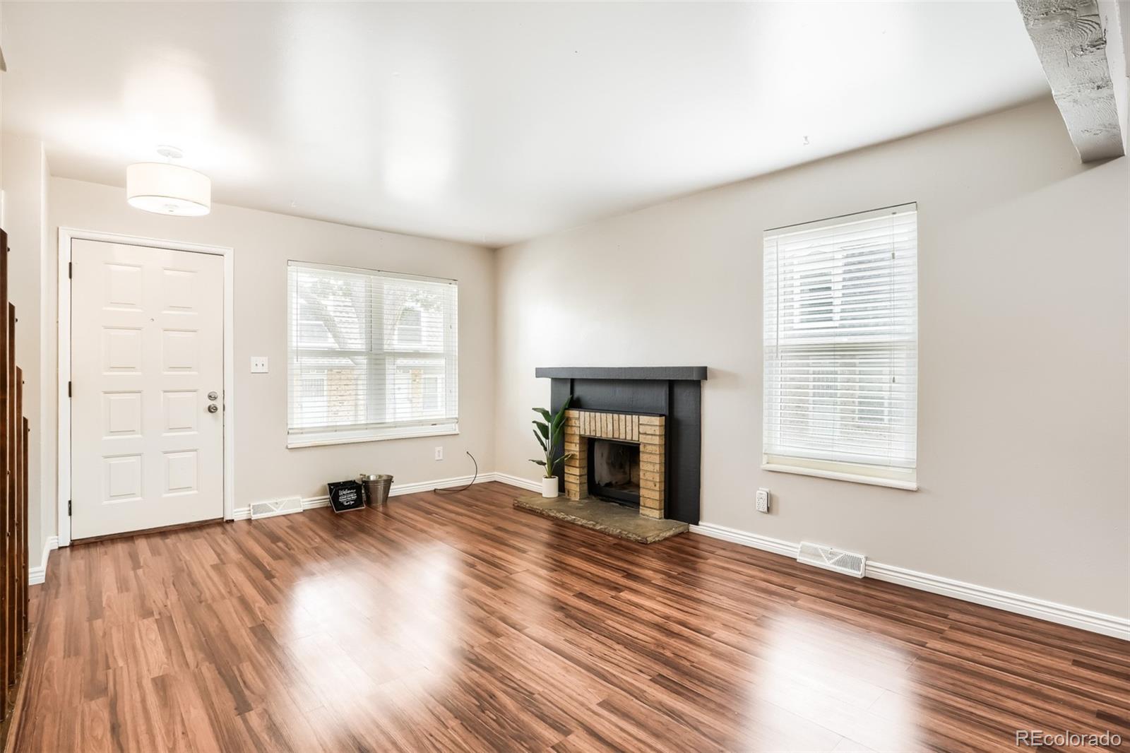 MLS Image #4 for 1482 s pierson street,denver, Colorado