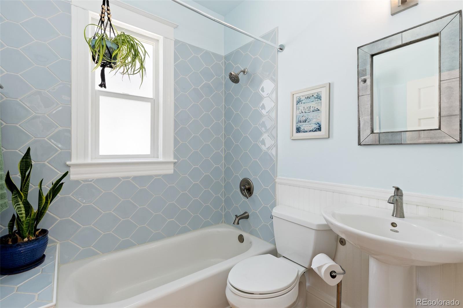 MLS Image #19 for 1490 s lincoln street,denver, Colorado