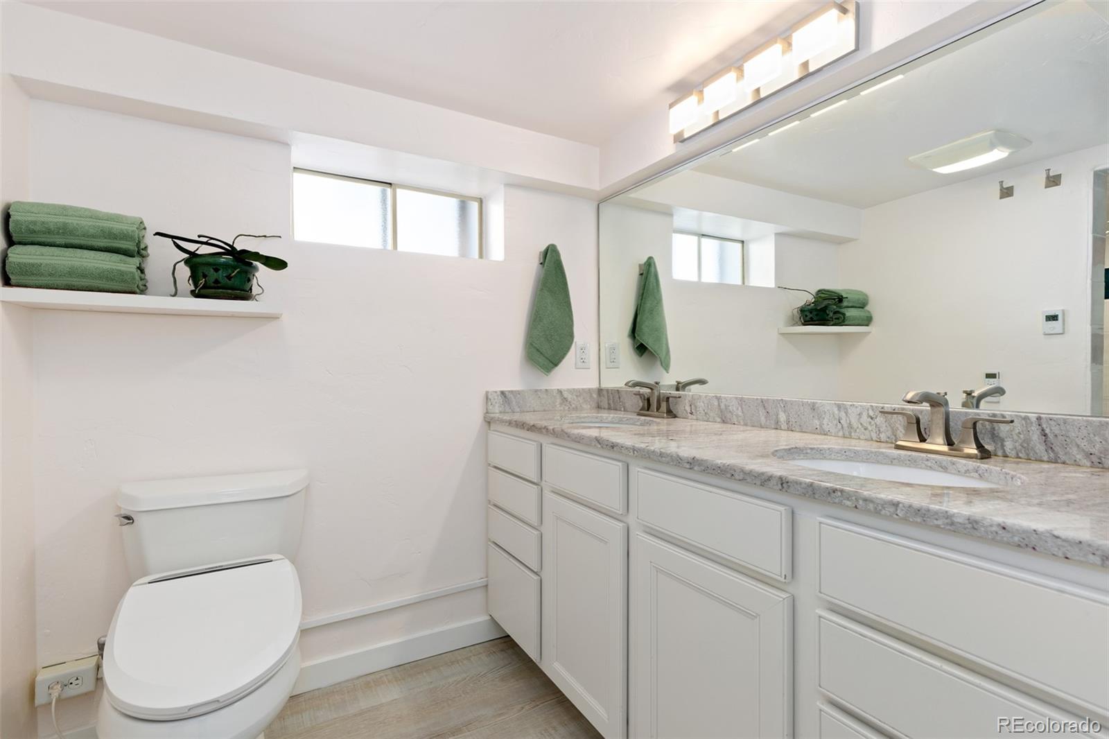 MLS Image #25 for 1490 s lincoln street,denver, Colorado
