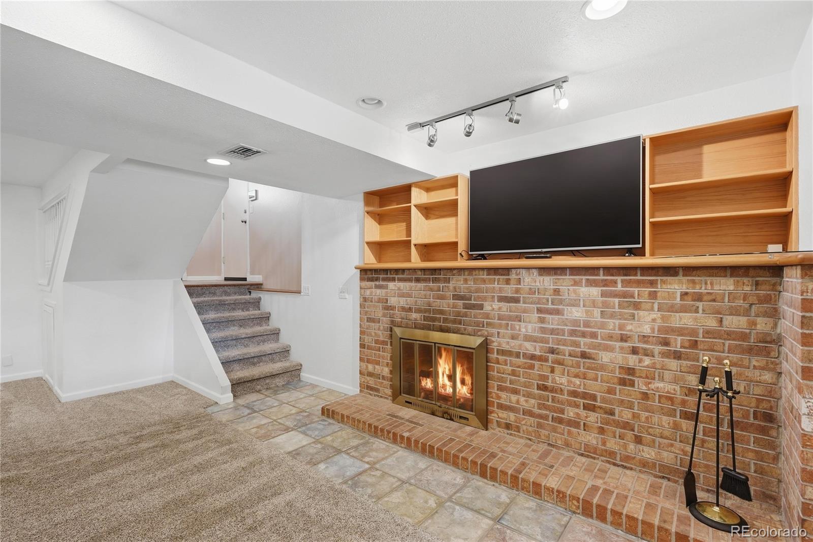 MLS Image #20 for 10029  alcott street,denver, Colorado
