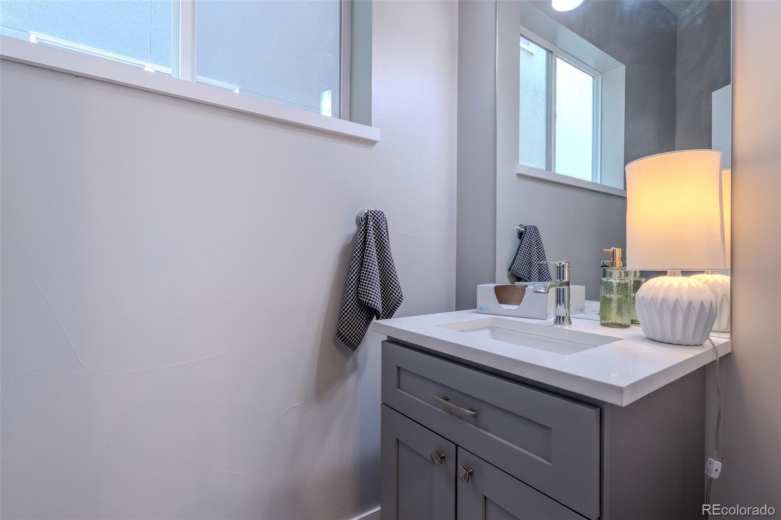MLS Image #11 for 3318 s washington street,englewood, Colorado