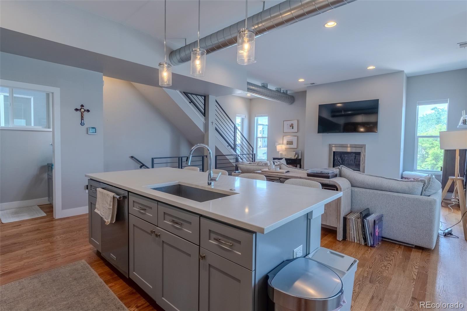 MLS Image #5 for 3318 s washington street,englewood, Colorado