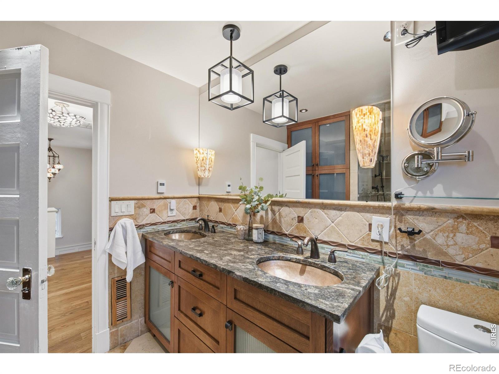 MLS Image #29 for 4276  green court,denver, Colorado