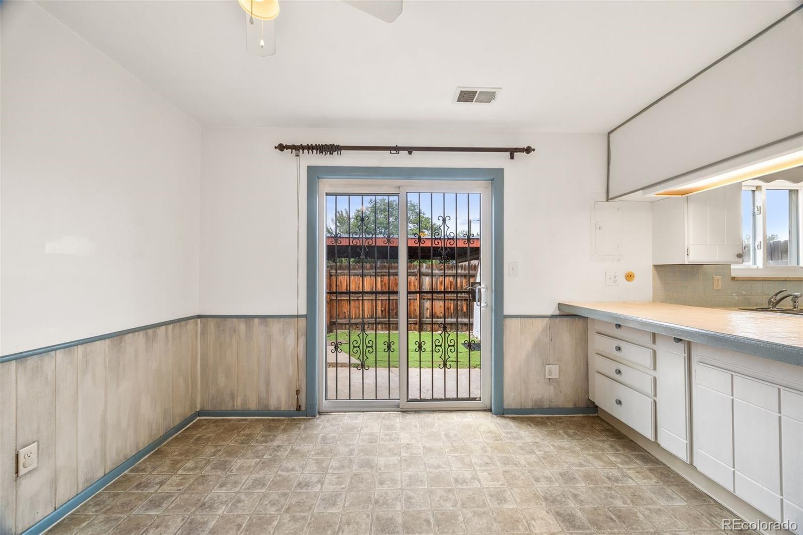MLS Image #11 for 5589 s lowell boulevard,littleton, Colorado
