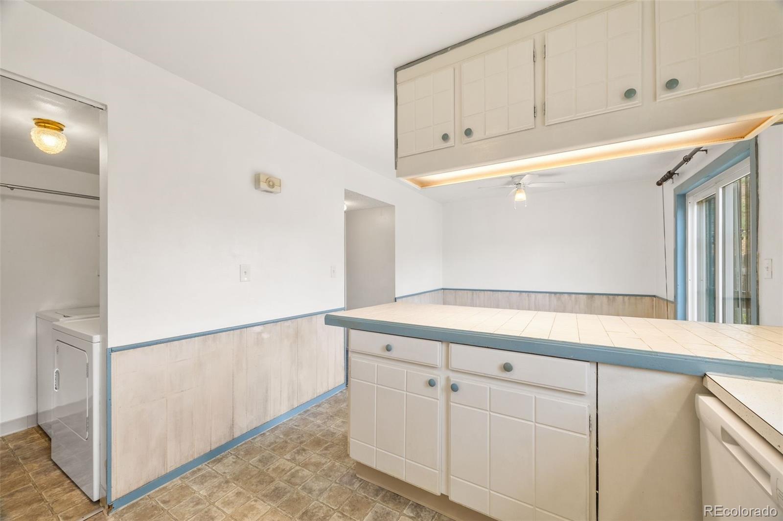 MLS Image #17 for 5589 s lowell boulevard,littleton, Colorado