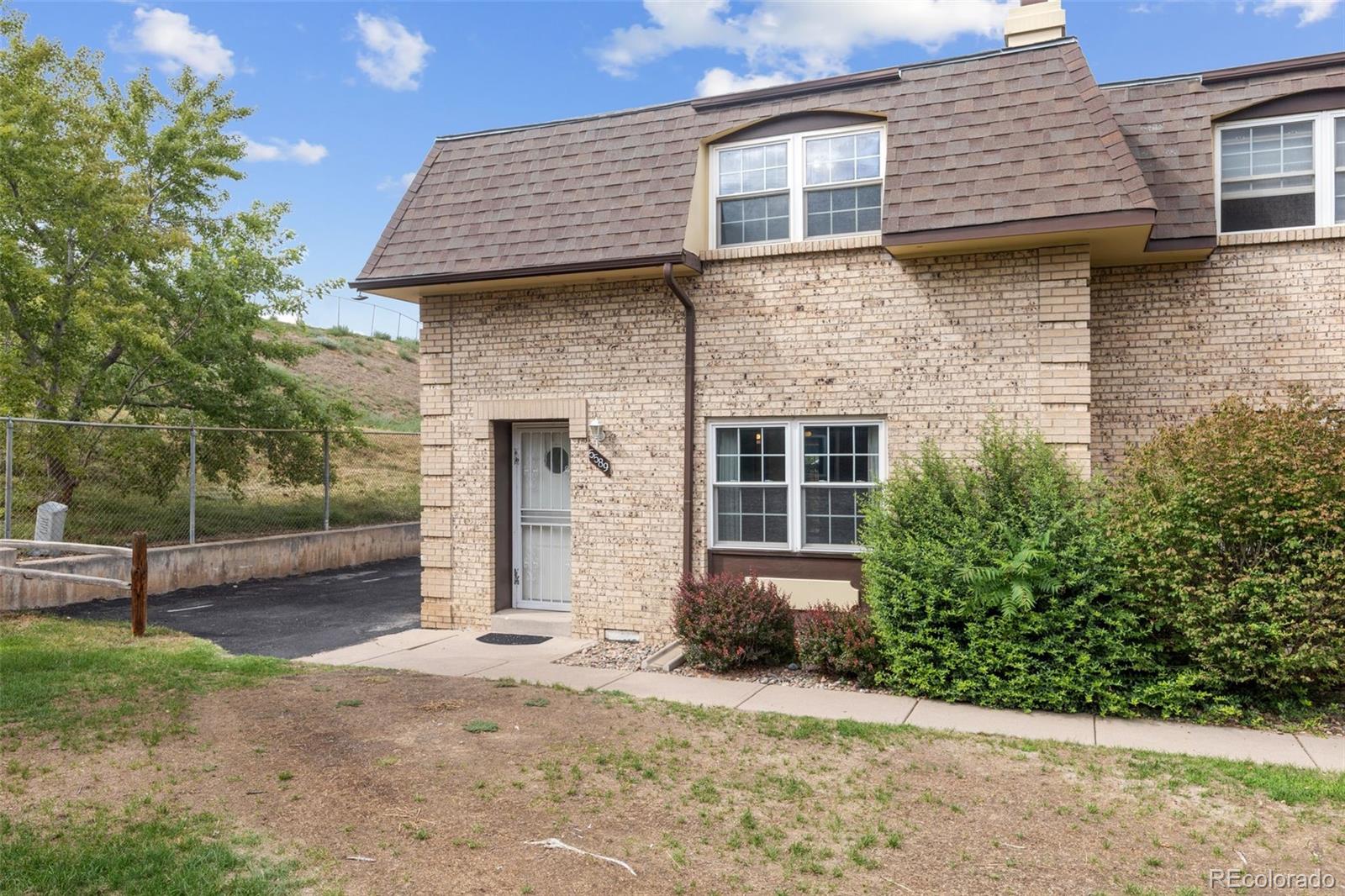 MLS Image #2 for 5589 s lowell boulevard,littleton, Colorado