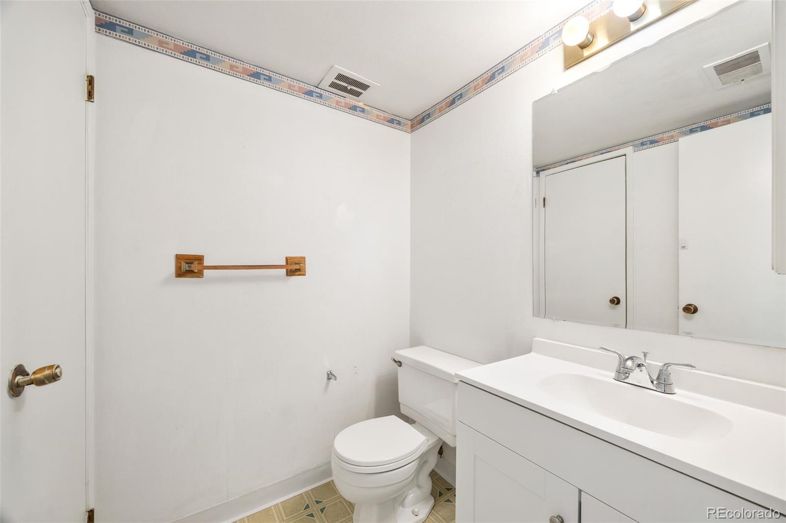 MLS Image #20 for 5589 s lowell boulevard,littleton, Colorado