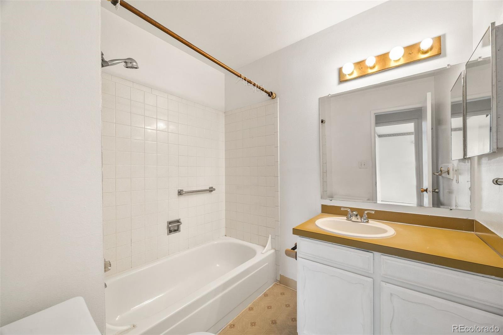 MLS Image #29 for 5589 s lowell boulevard,littleton, Colorado