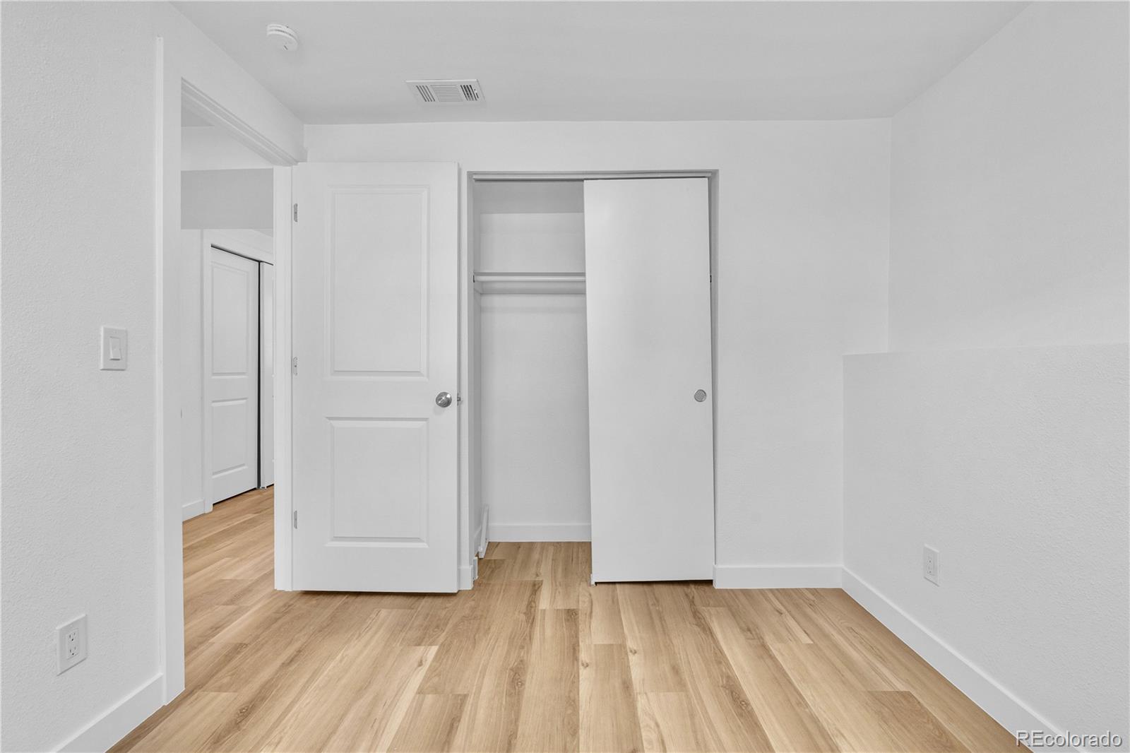 MLS Image #16 for 10272 w lehigh avenue,denver, Colorado