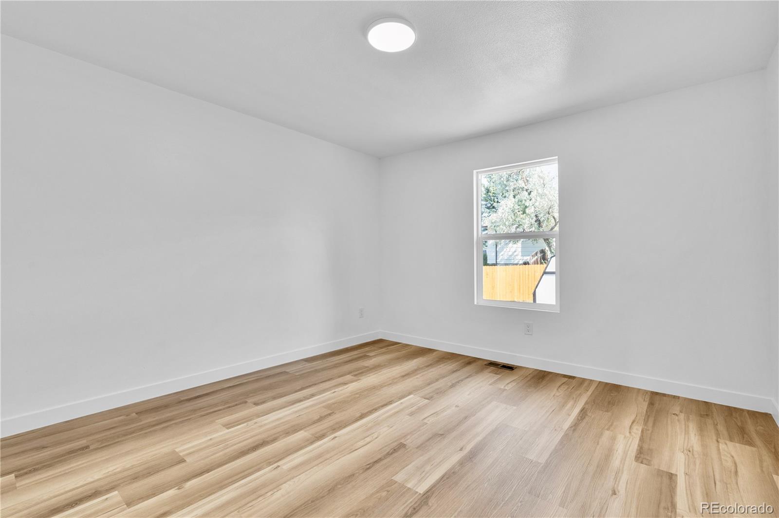 MLS Image #20 for 10272 w lehigh avenue,denver, Colorado