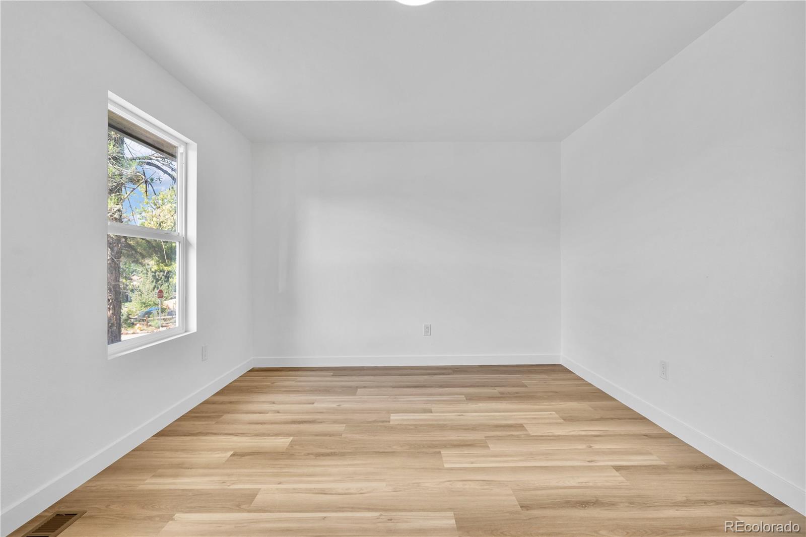 MLS Image #22 for 10272 w lehigh avenue,denver, Colorado