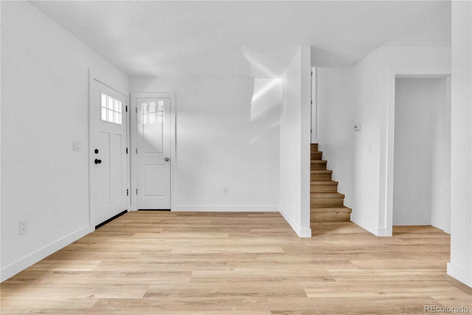 MLS Image #9 for 10272 w lehigh avenue,denver, Colorado