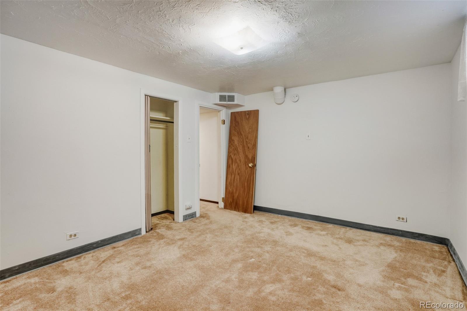MLS Image #15 for 181 s holly street,denver, Colorado