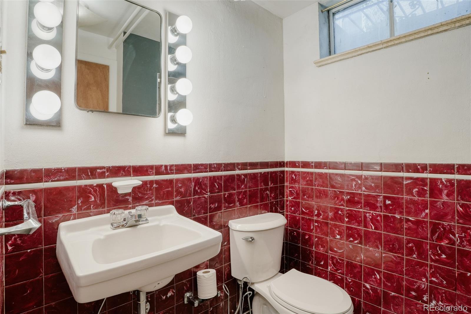 MLS Image #19 for 181 s holly street,denver, Colorado