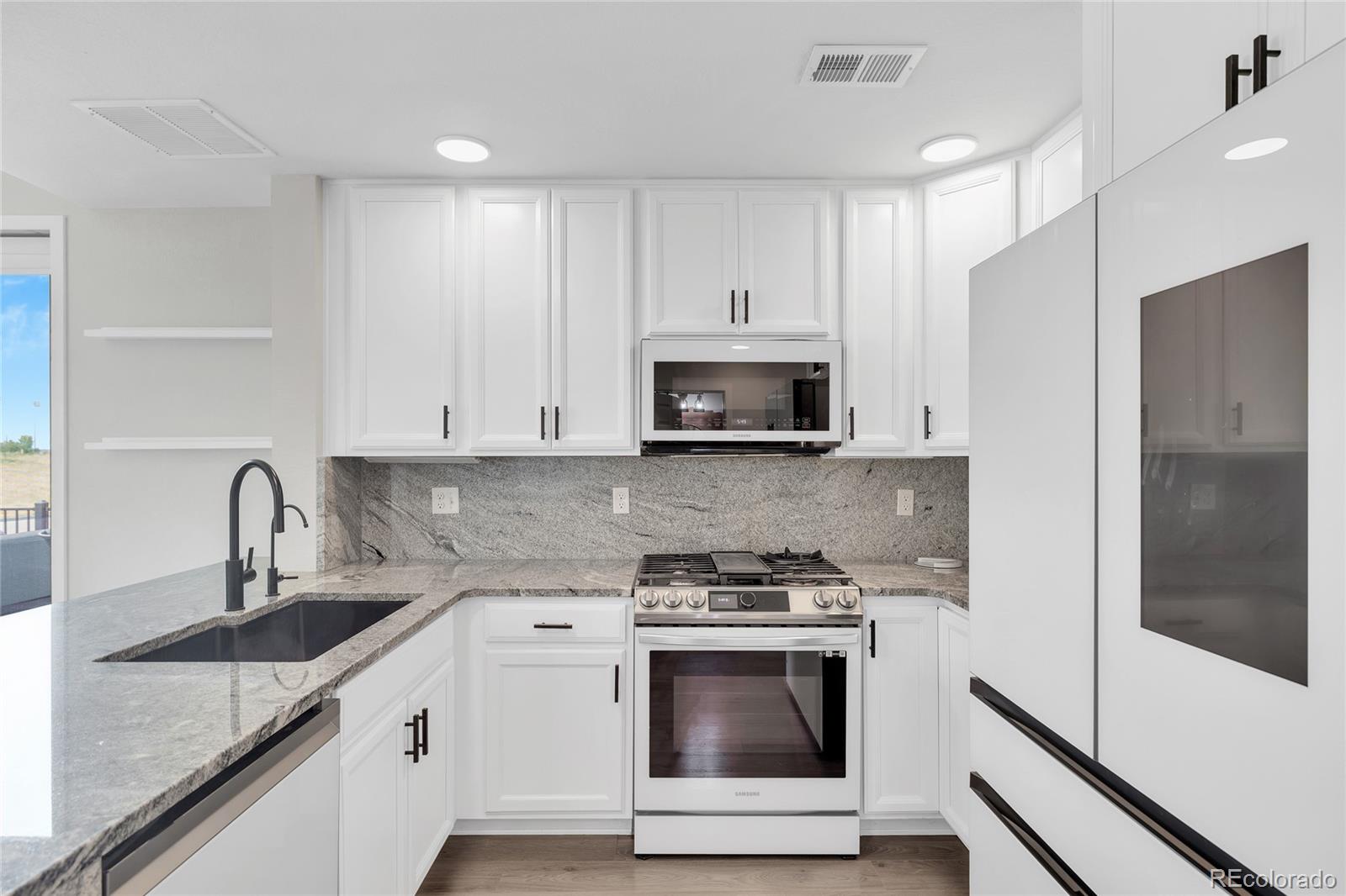 MLS Image #28 for 9811 e 56th place,denver, Colorado