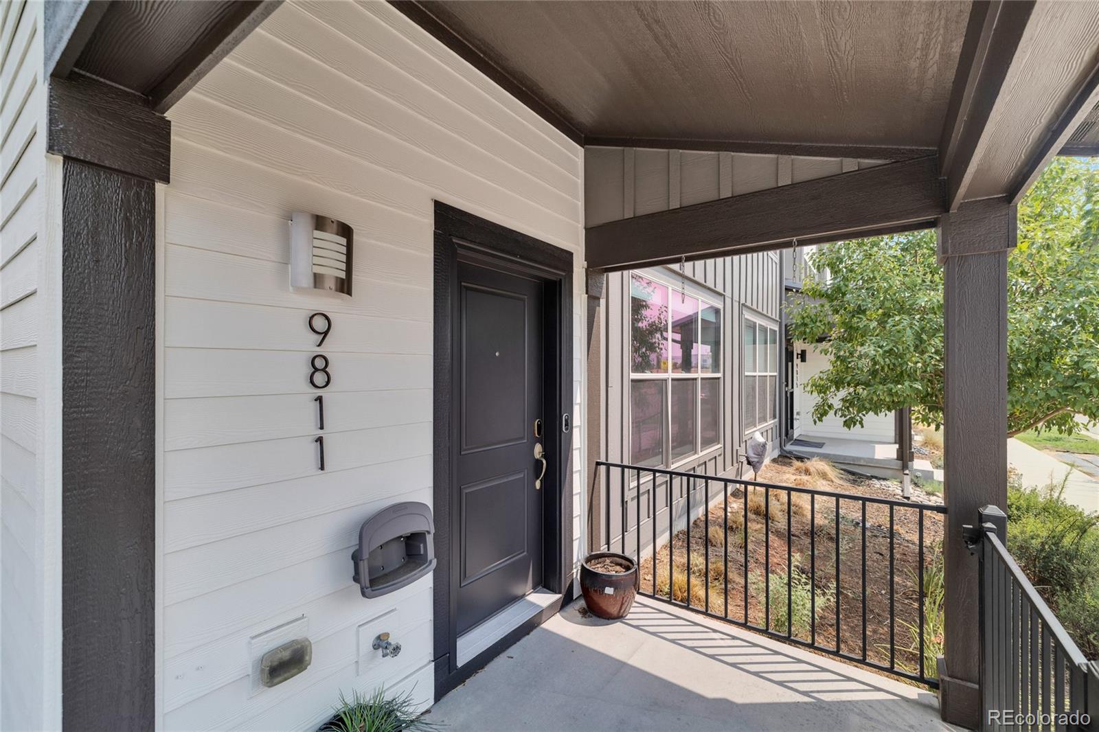 MLS Image #6 for 9811 e 56th place,denver, Colorado