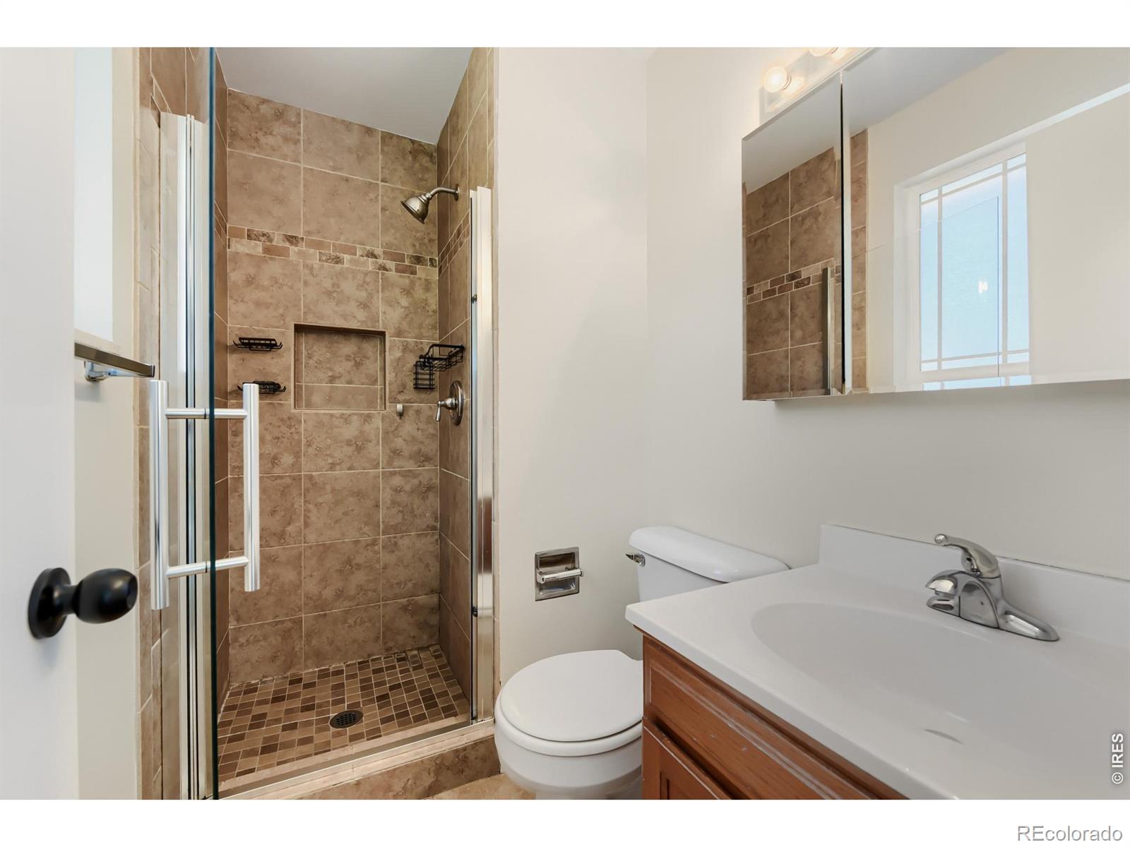 MLS Image #13 for 6270 s fenton court,littleton, Colorado