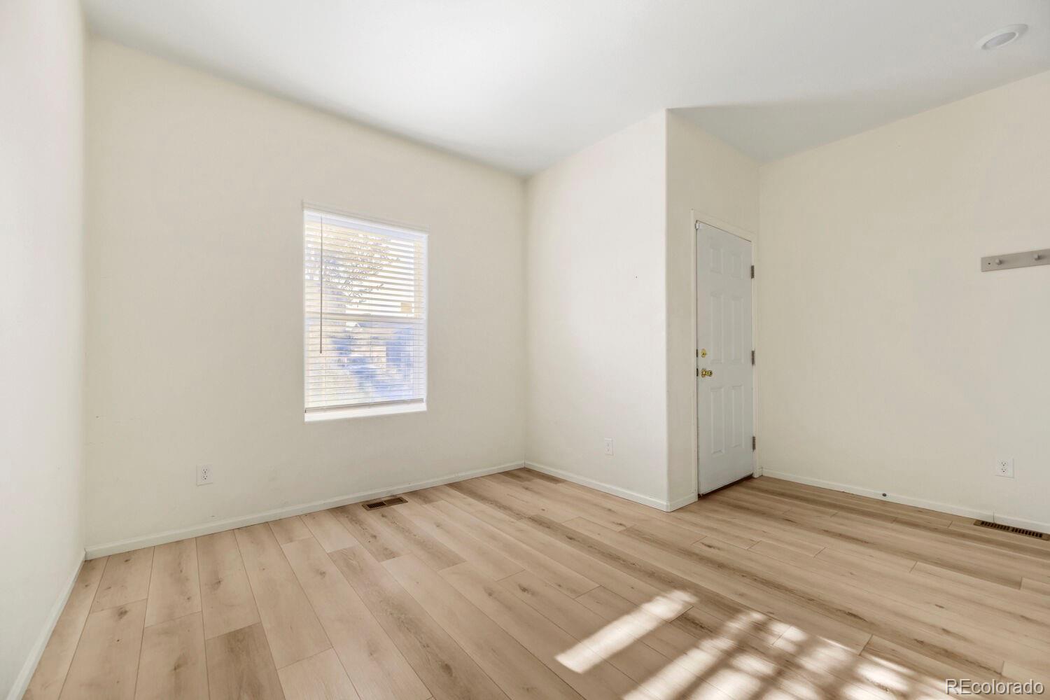 MLS Image #4 for 311  maple street,bennett, Colorado