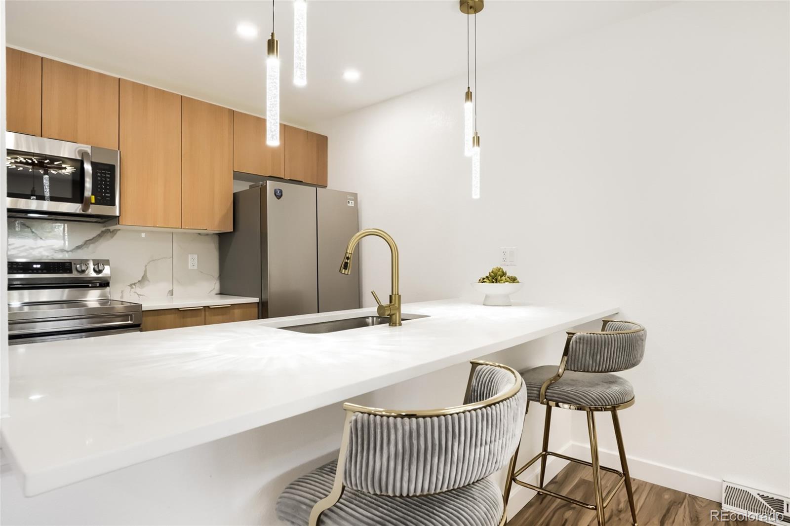 MLS Image #4 for 3722 s granby way,aurora, Colorado